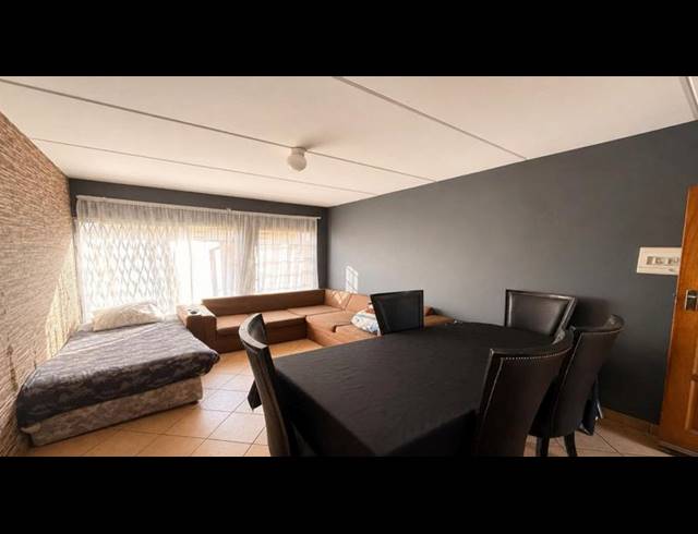 2 BEDROOM APARTMENT FOR SALE IN ELDORETTE